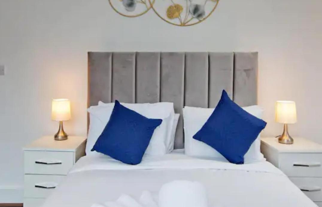 Stylish Furnished Rooms In Barking Centre Zewnętrze zdjęcie